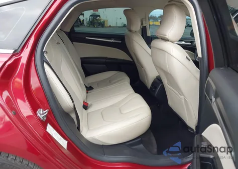 2017 Ford Fusion Hybrid Titanium из США, поврежденный, VIN 3FA6P0RU0HR317547